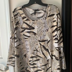 New Directions blouse animal print XL